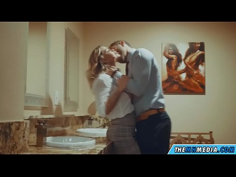 ❤️ Кога бујна русокоса ќе ве заведе во јавен тоалет ☑ Анално порно на mk.raceporn.ru ☑